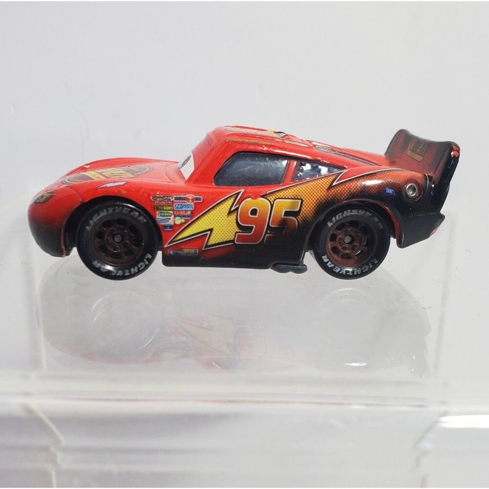 Burnt Lightening McQueen Diecast Disney Pixar Metal Cars Red Racing - Picture 2 of 15